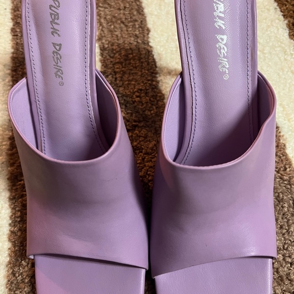 Trendy Square Heels - Picture 2 of 3